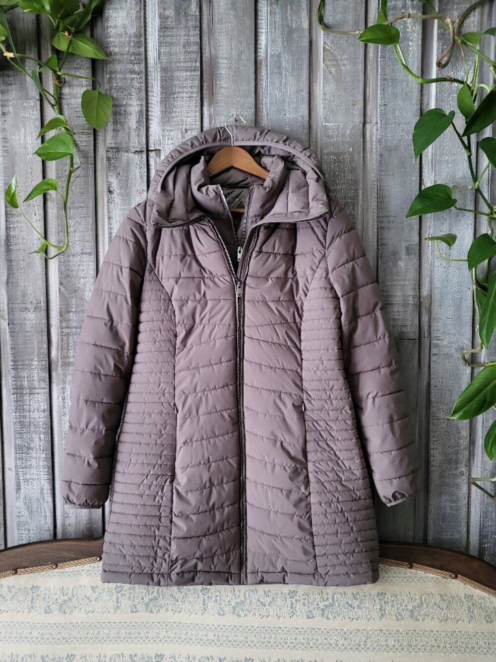 DKNY Packable Hooded Puffer Jacket Quilted Coat L Gray Like New